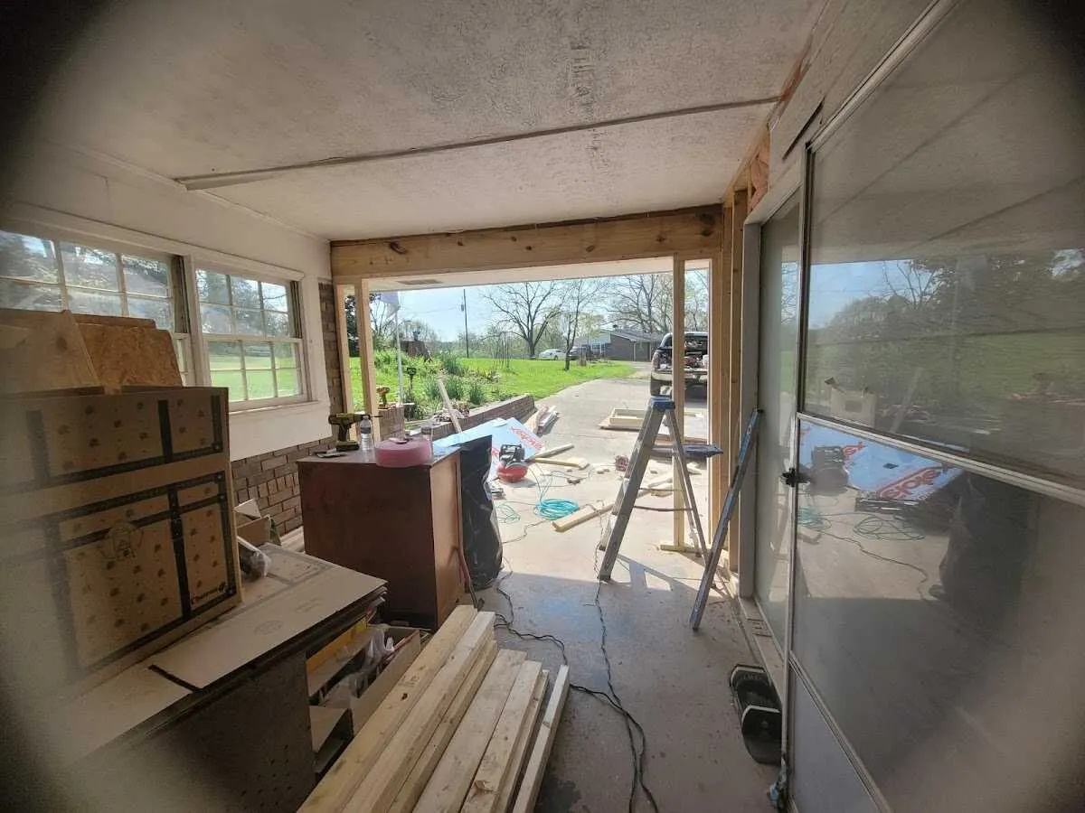 Air movers and dehumidifier for Water Mitigation Services in Huntingdon